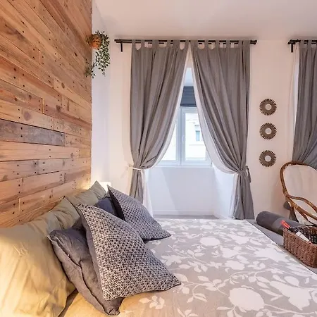 Apartament Modern Rustic In Graca Lizbona